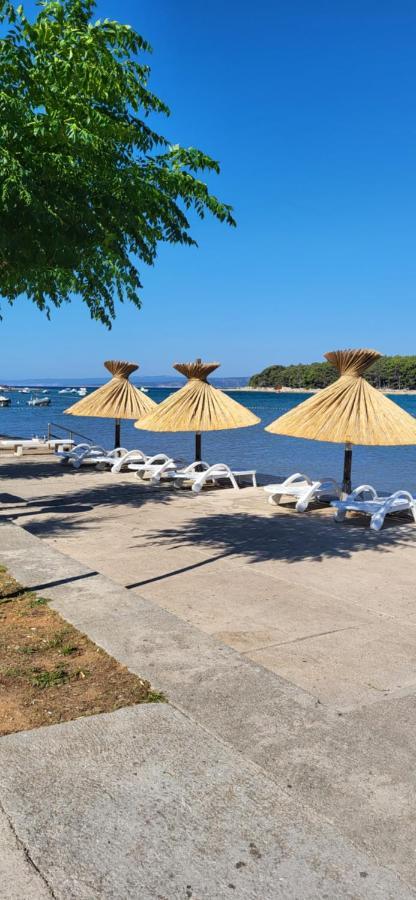 Apartment Summer Dream Punat Ngoại thất bức ảnh