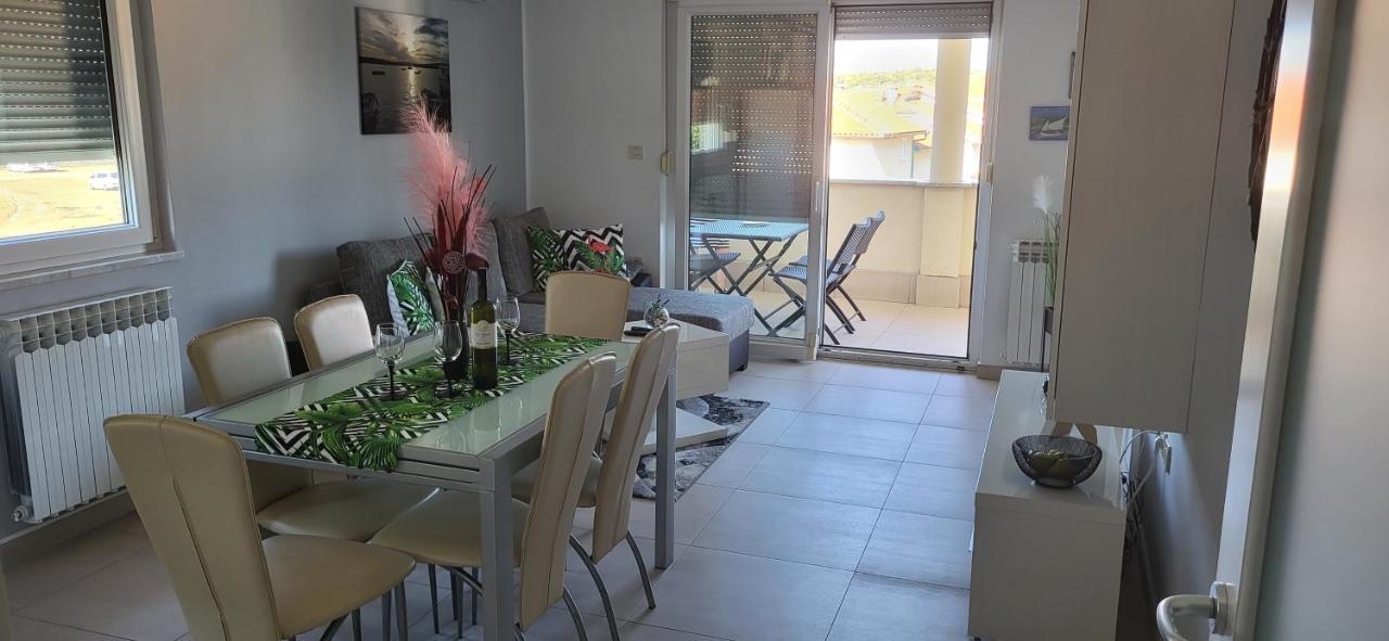 Apartment Summer Dream Punat Ngoại thất bức ảnh
